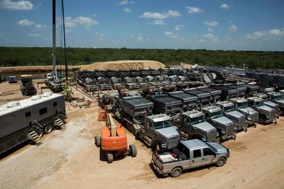 Fumaça de estimulação Fracking Emulsão quebra ≥ 95% Valor PH 5,5-6,5 Fumaça de material