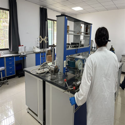 Fluido de fracturação hidráulica de baixa inflamabilidade com impacto ambiental variável para apoiar a recuperação sustentável de óleo e gás